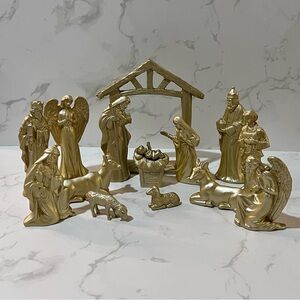 15 Piece Gold Nativity Scene Set - Classic Holiday Decor